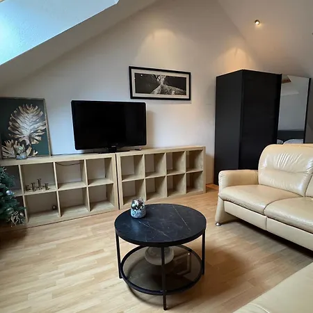 公寓 Helles Appartment, Wlan, Netflix, Naehe Chio