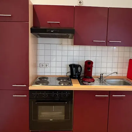 Helles Appartment, Wlan, Netflix, Naehe Chio Würselen