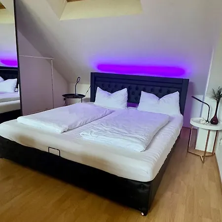 Helles Appartment, Wlan, Netflix, Naehe Chio Würselen