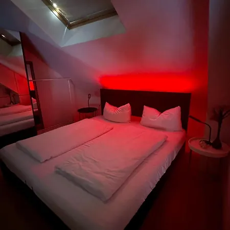 Helles Appartment, Wlan, Netflix, Naehe Chio Würselen