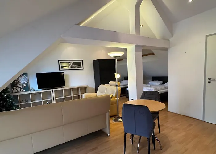 Helles Appartment, Wlan, Netflix, Naehe Chio 公寓