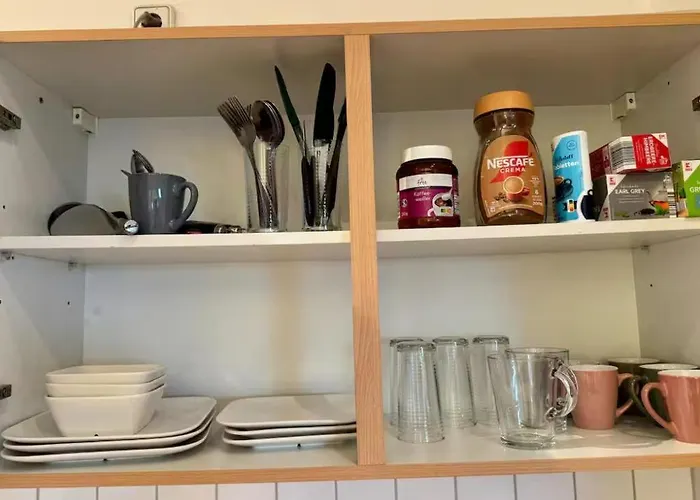 Helles Appartment, Wlan, Netflix, Naehe Chio * 伍尔瑟伦